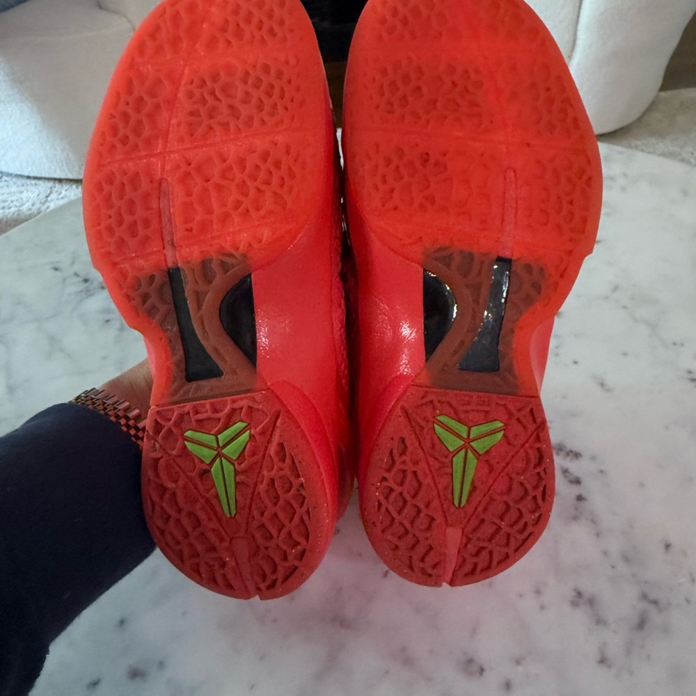 Nike Kobe Protro 6 Reverse Grinch size 4 youth - Picture 4 of 4